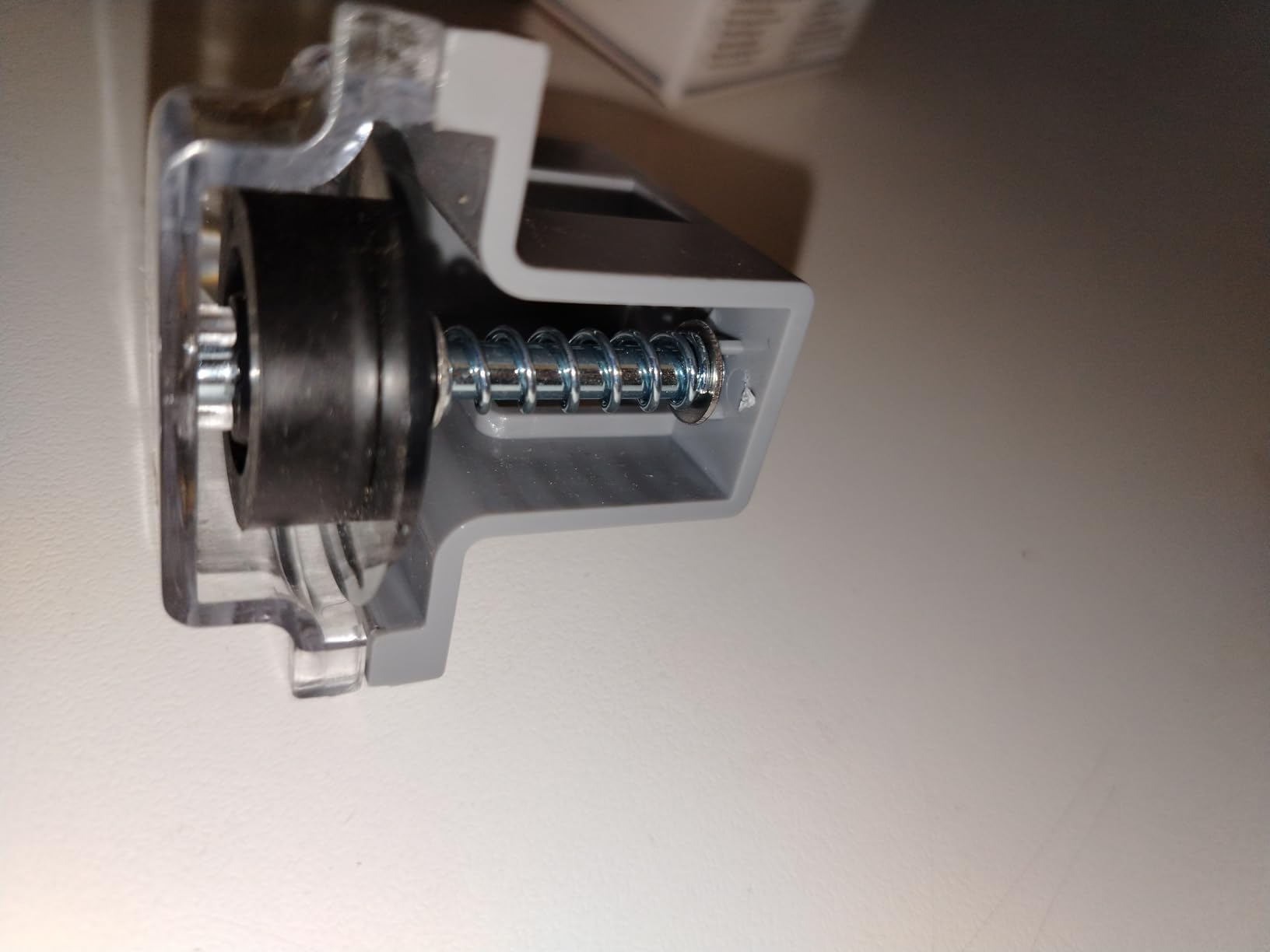 Schneidet gut, Einbau etwas fummelig