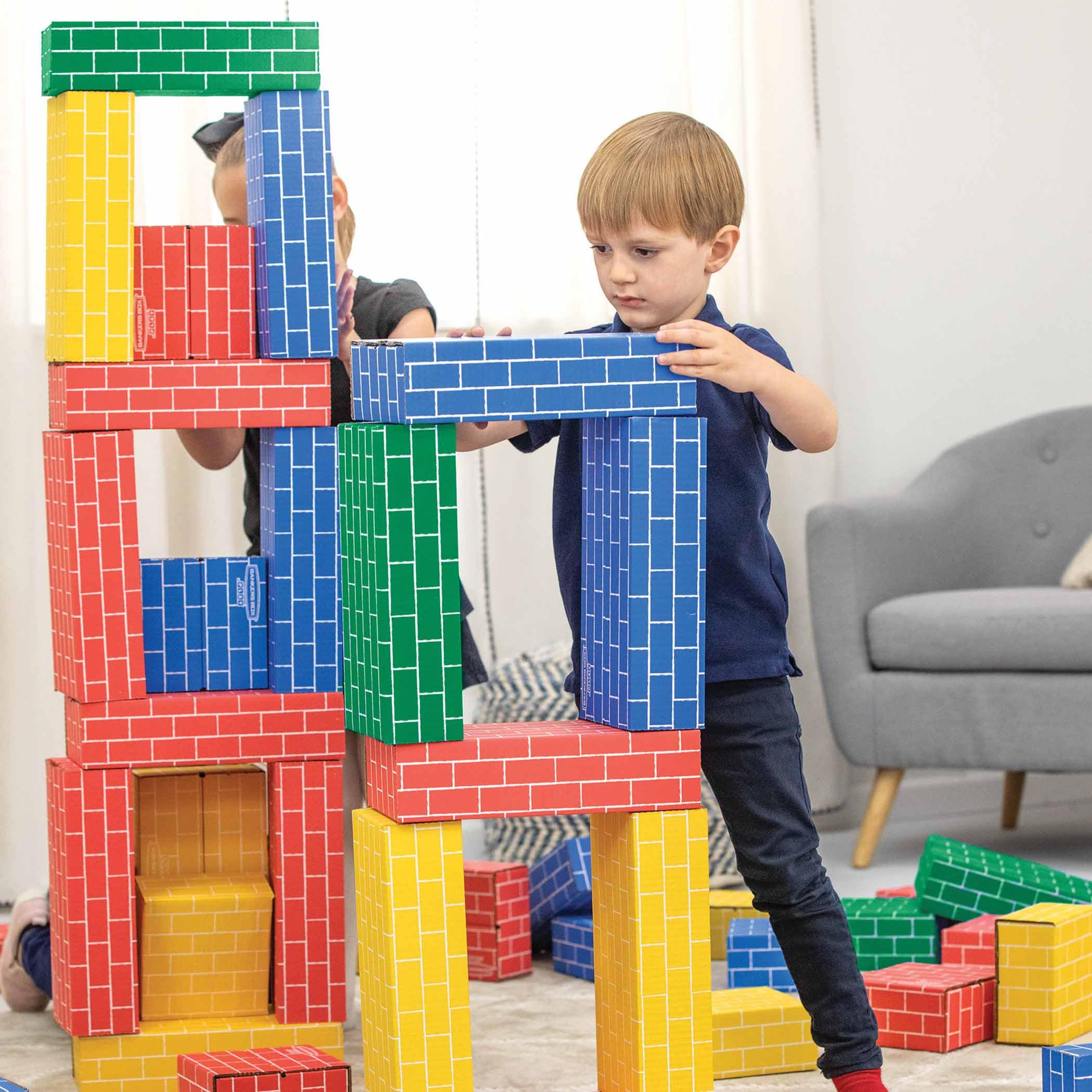 bankers-box-at-play-karton-bausteine-40er-pack-stapelbare-spielsteine-ab-3-jahre image 7