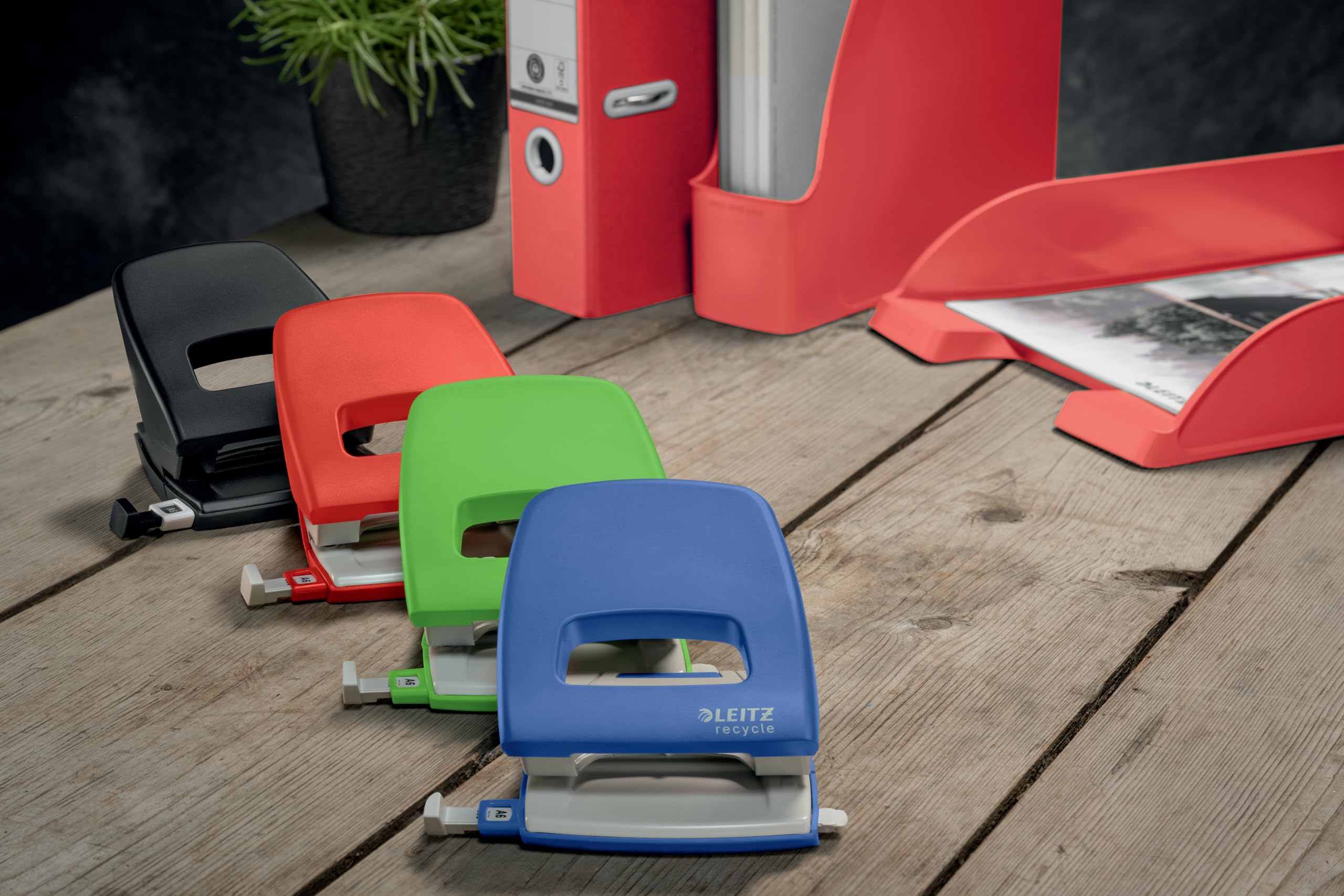 leitz-nexxt-recycle-locher-30-blatt-blau-50030035 image 6