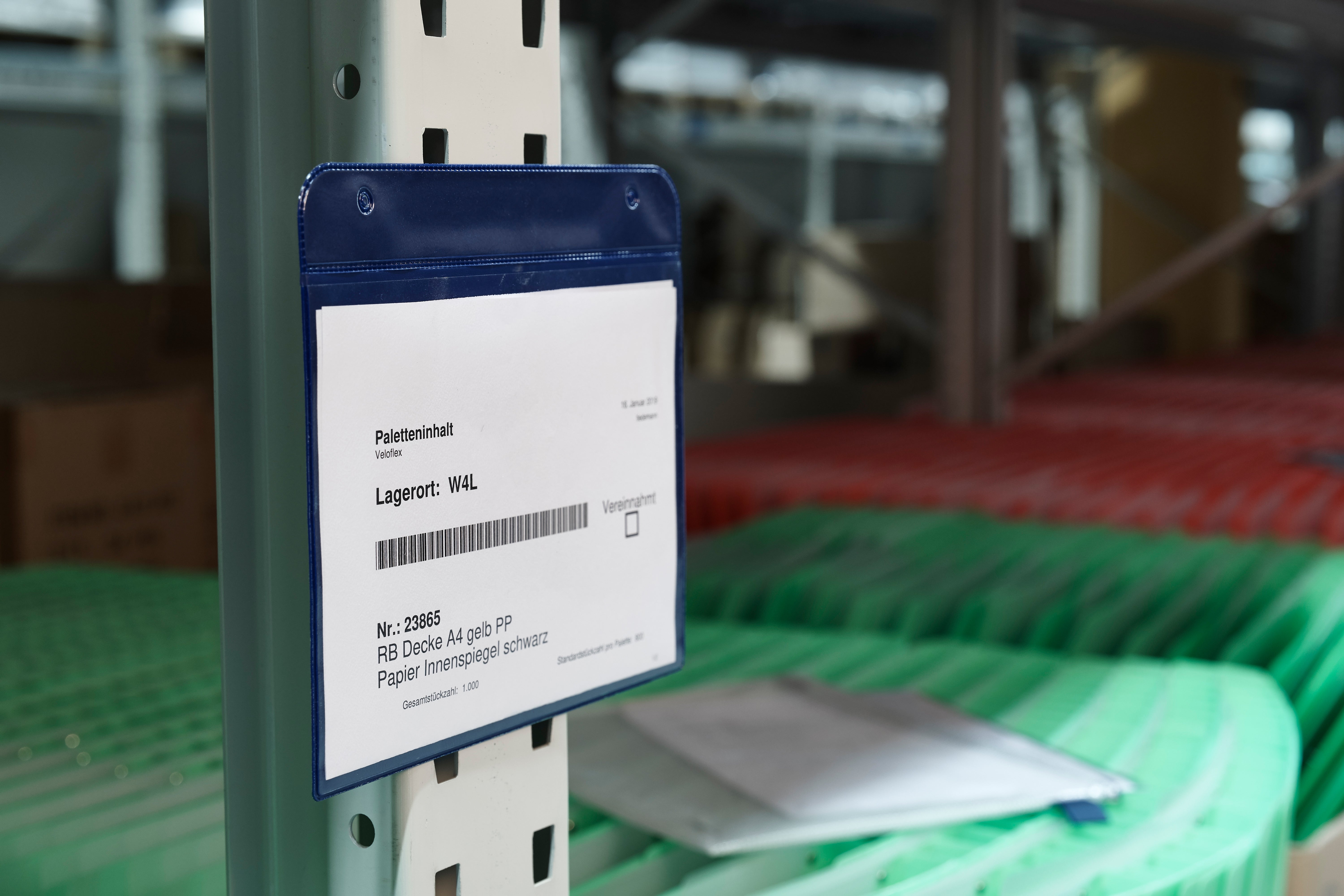 veloflex-magnettasche-din-a5-quer-pvc-mit-magnetstreifen-blau image 3