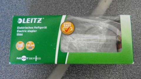 Heftet auf Knopfdruck
