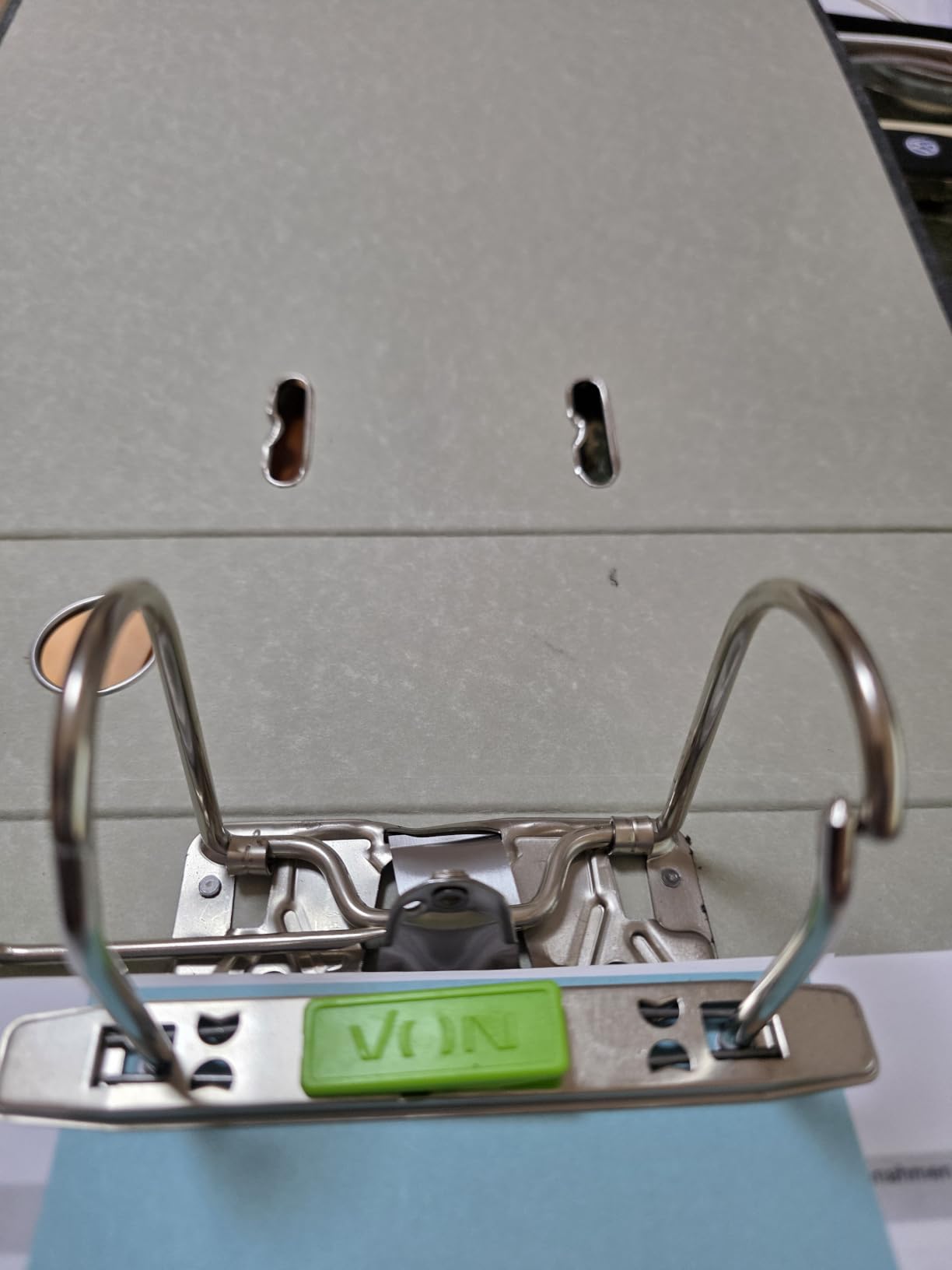 Guter Recycling-Ordner mit viel Platz