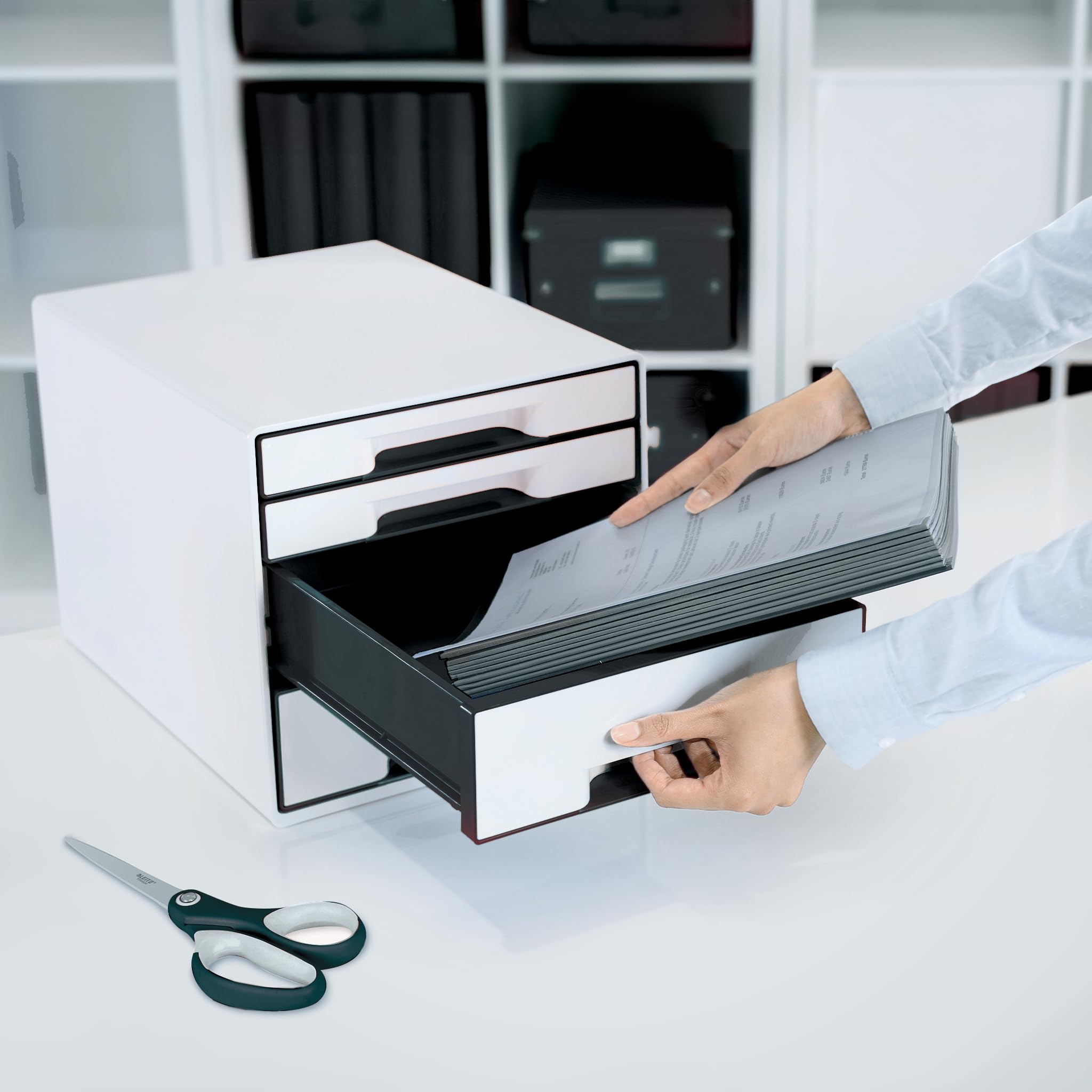 leitz-cube-wow-schubladenbox-a4-mit-4-f-chern-wei-schwarz image 2