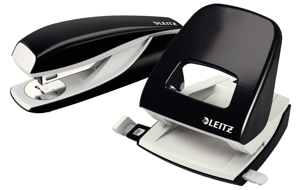 leitz-nexxt-heftger-t-und-locher-set-30-blatt-schwarz-50950095 image 1