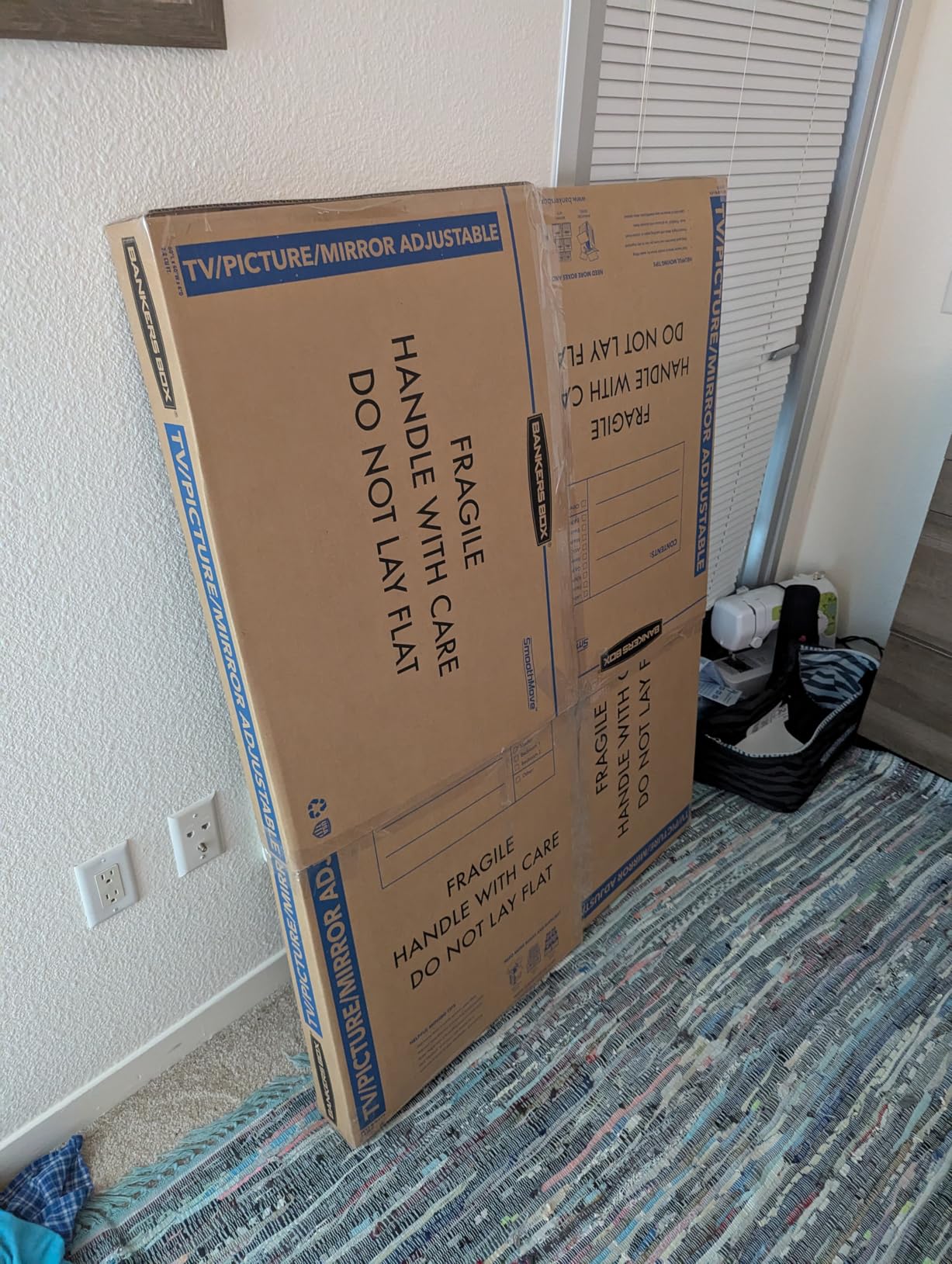 65 Zoll TV heil angekommen