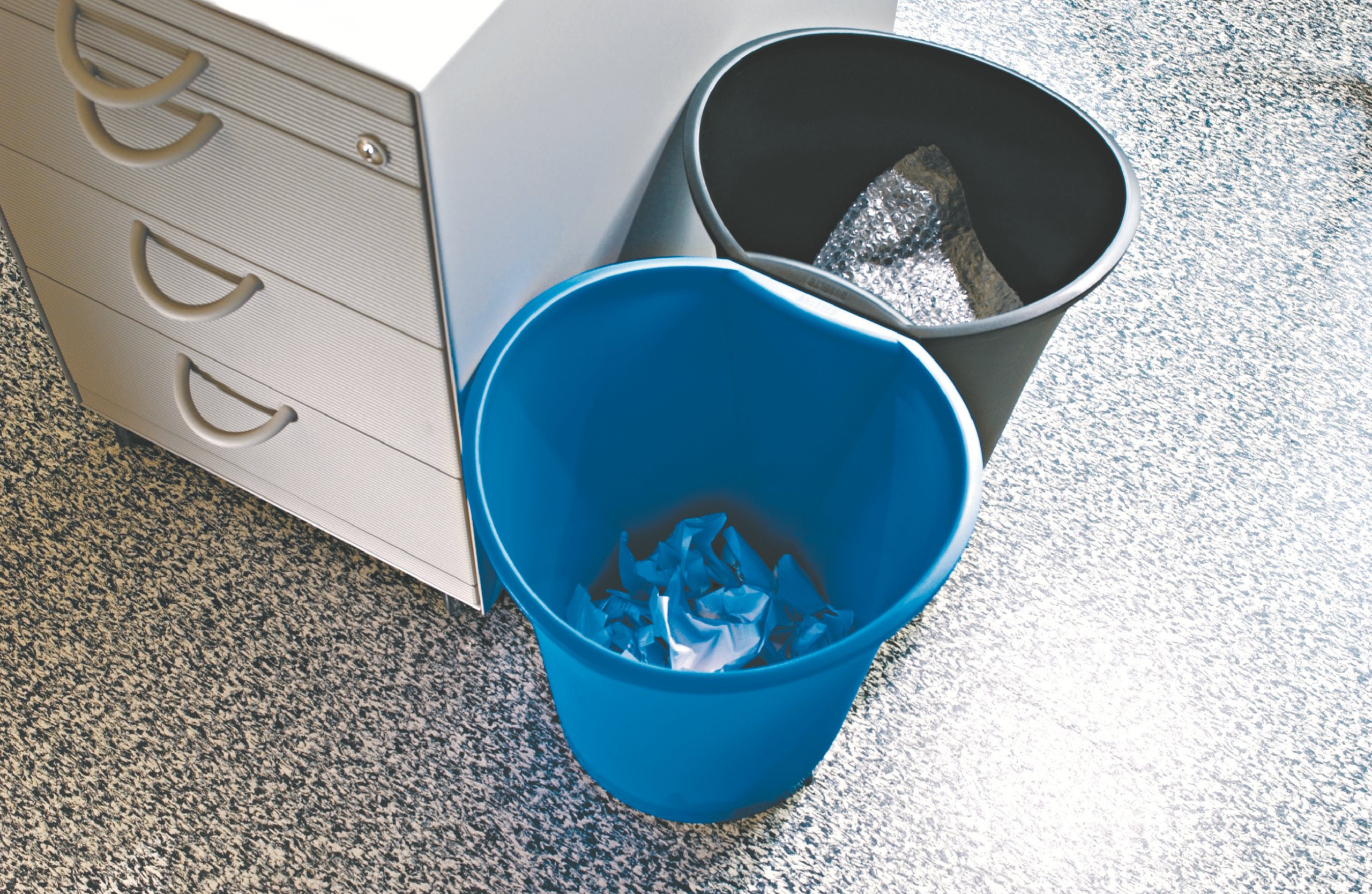 esselte-intego-papierkorb-18-liter-schwarz-52514 image 2